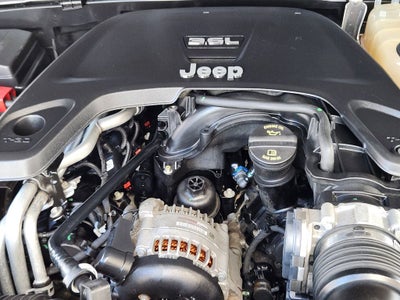 2020 Jeep Wrangler Unlimited Sahara Altitude