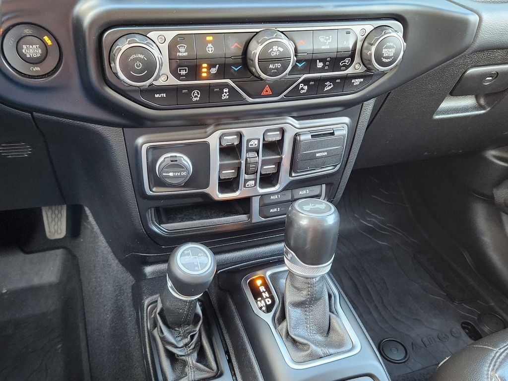 2020 Jeep Wrangler Unlimited Sahara Altitude