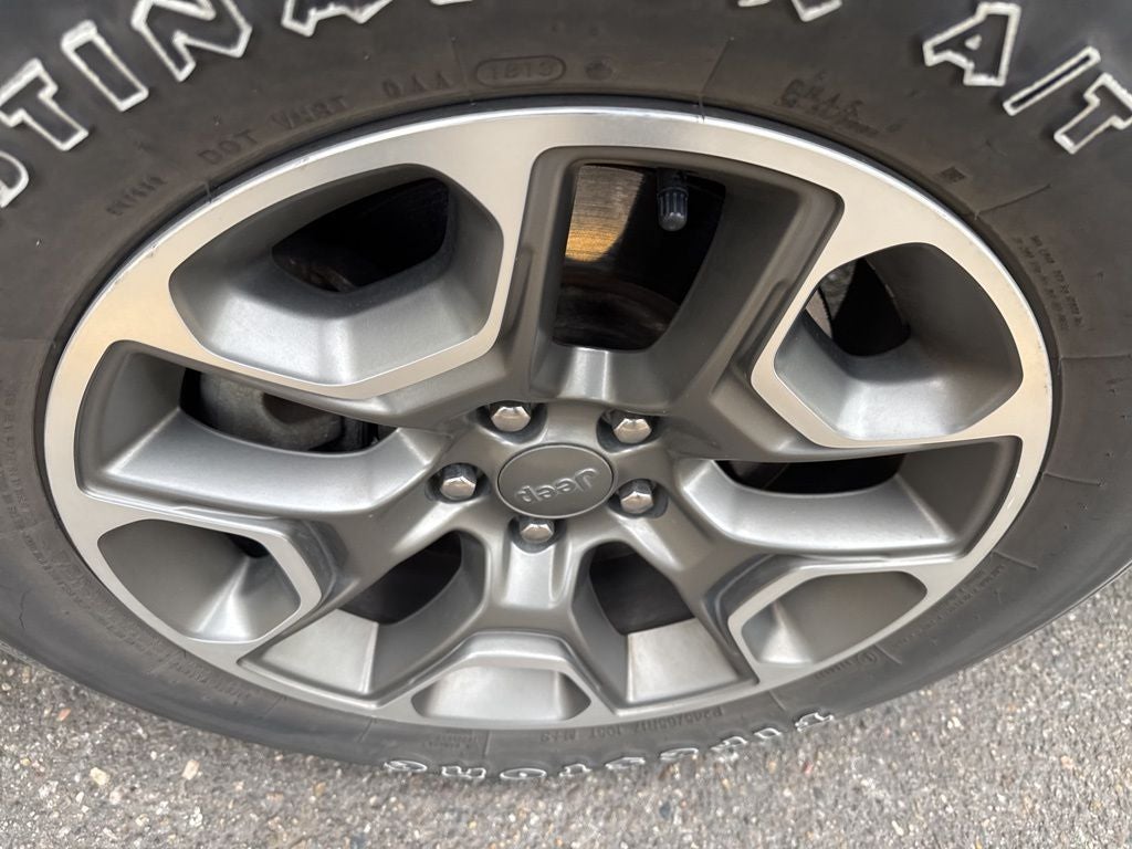 2020 Jeep Cherokee Trailhawk