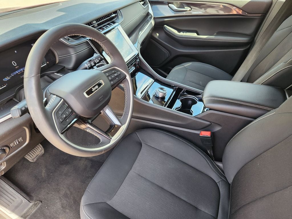 2023 Jeep Grand Cherokee Laredo