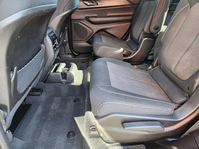 2023 Jeep Grand Cherokee L Laredo 4x4