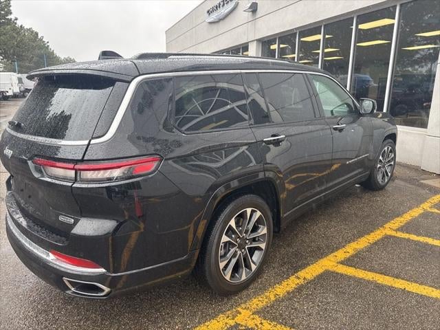 2022 Jeep Grand Cherokee L Overland 4x4