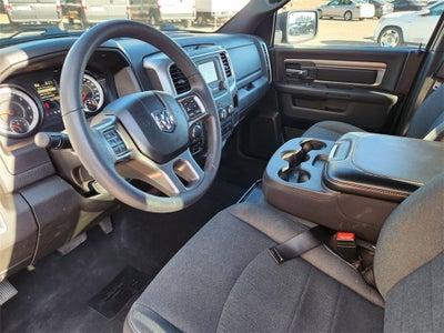 2024 RAM 1500 Classic Warlock Crew Cab 4x4 5'7' Box