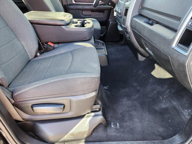 2024 RAM 1500 Classic Warlock Crew Cab 4x4 5'7' Box