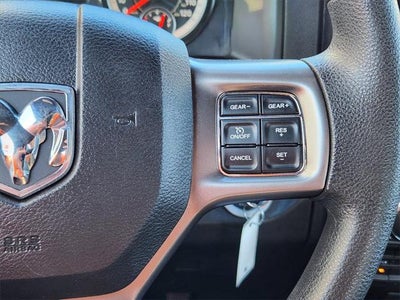 2024 RAM 1500 Classic Warlock Crew Cab 4x4 5'7' Box