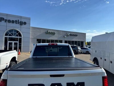 2018 RAM 1500 Night Crew Cab 4x4 5'7' Box