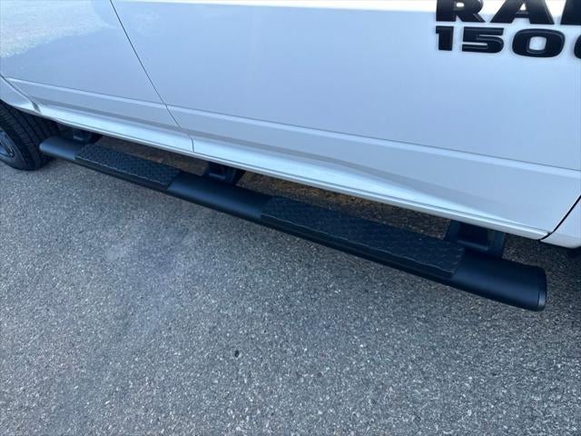 2018 RAM 1500 Night Crew Cab 4x4 5'7' Box