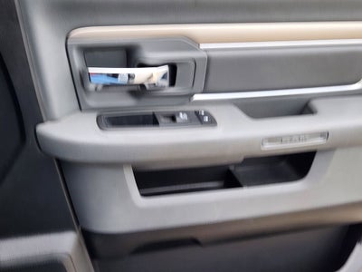 2018 RAM 1500 Big Horn Crew Cab 4x4 6'4' Box