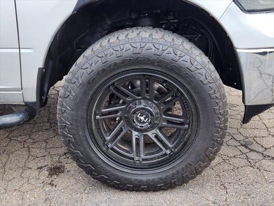 2018 RAM 1500 Big Horn Crew Cab 4x4 6'4' Box