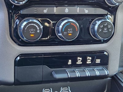 2025 RAM 1500 Big Horn Crew Cab 4x4 5'7' Box