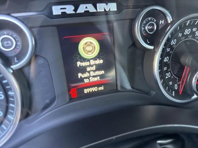 2023 RAM 1500 Big Horn Crew Cab 4x4 5'7' Box