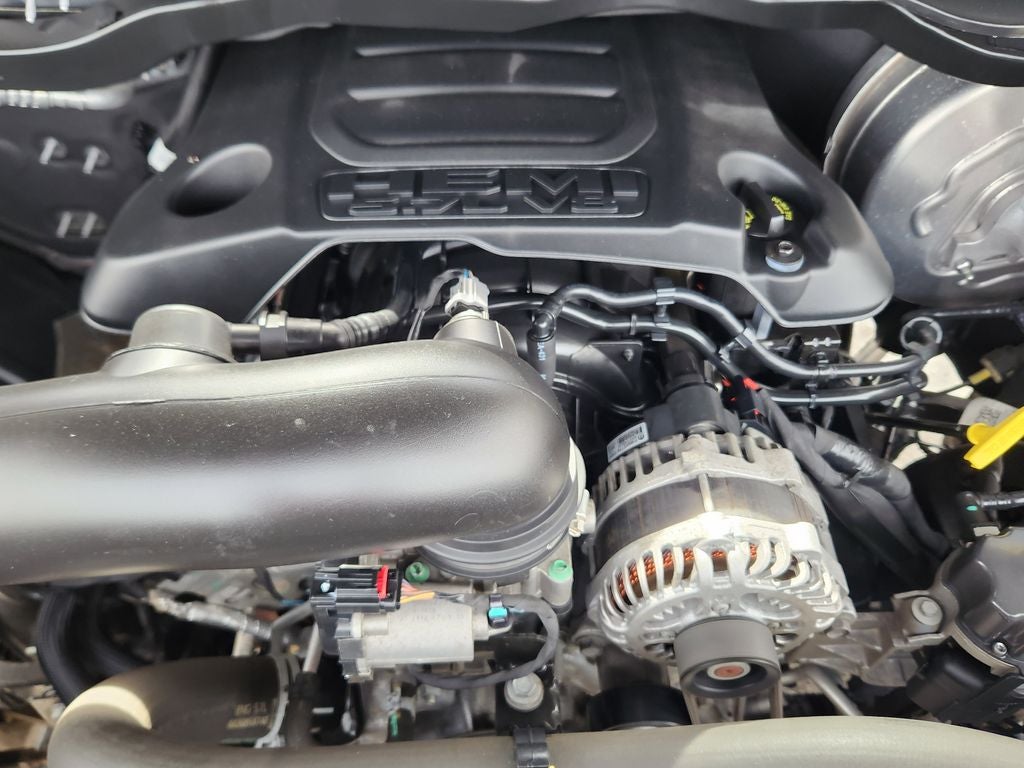 2022 RAM 1500 Big Horn Quad Cab 4x4 6'4' Box