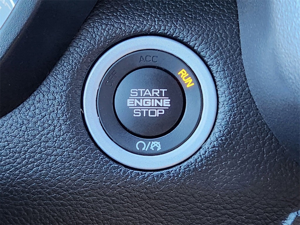 2023 RAM 1500 Laramie Crew Cab 4x4 5'7' Box