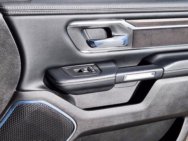 2025 RAM 1500 Laramie Crew Cab 4x4 5'7' Box