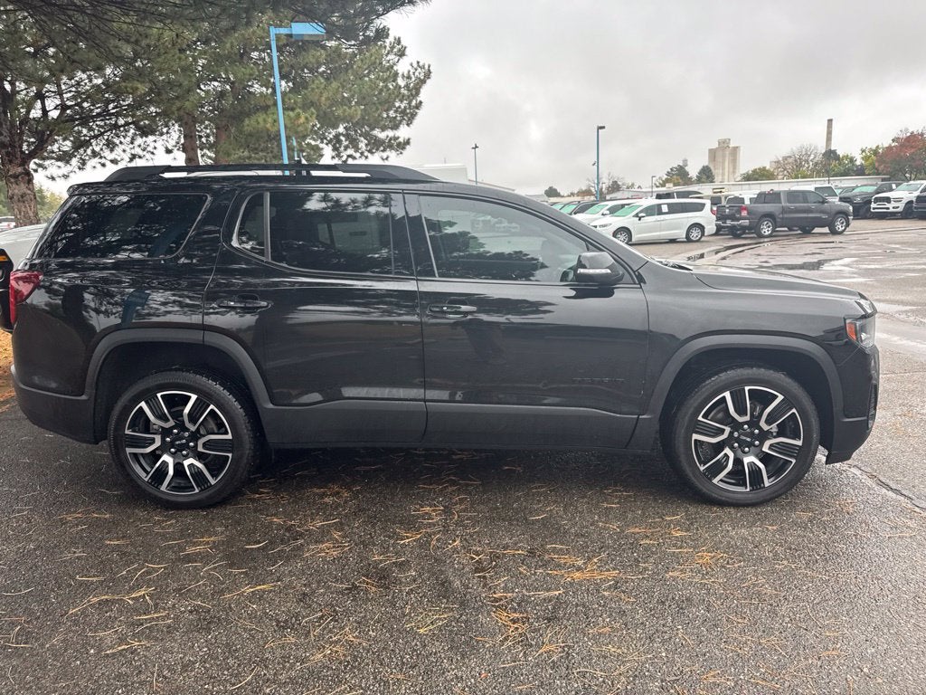 2021 GMC Acadia SLT