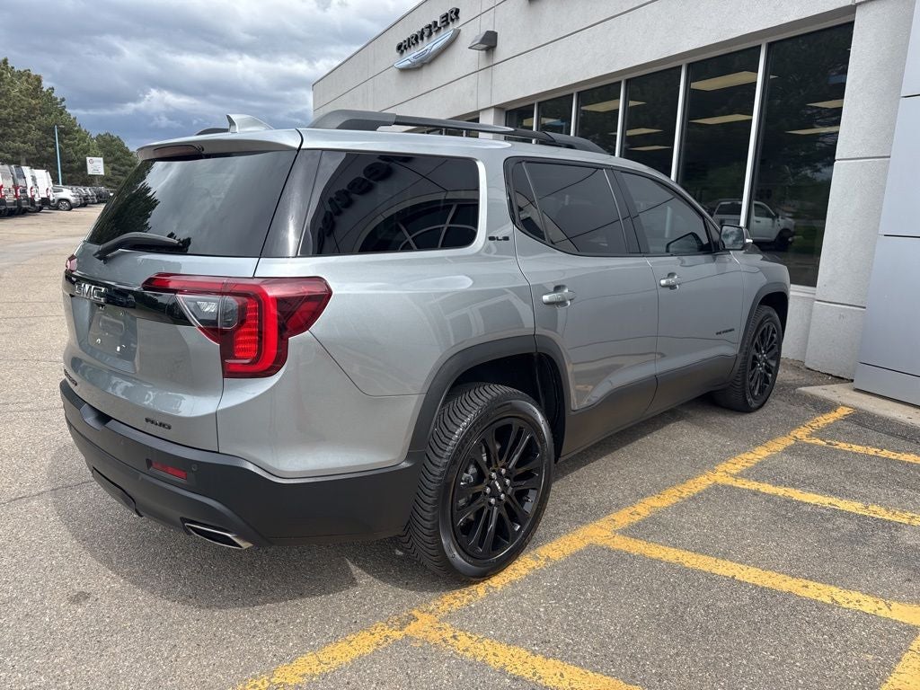 2023 GMC Acadia SLE