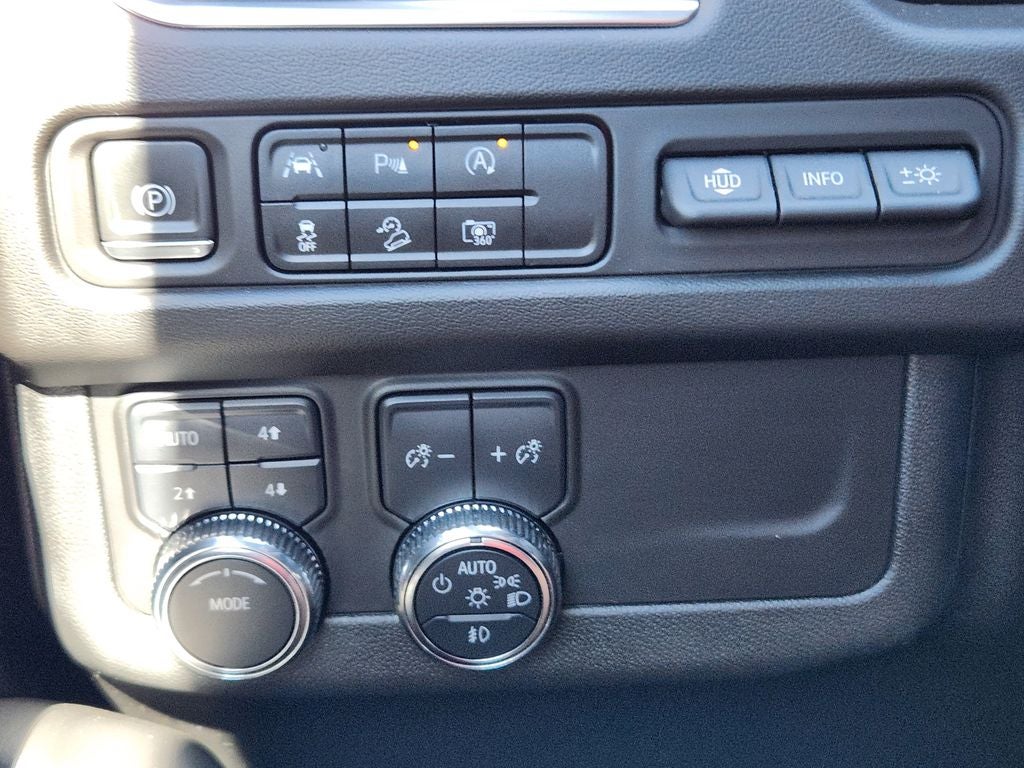 2024 GMC Yukon XL AT4
