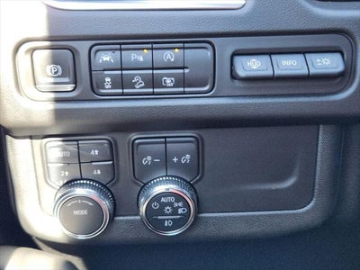 2024 GMC Yukon XL AT4