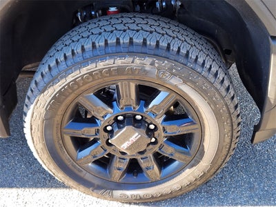 2025 GMC Sierra 3500HD 4WD Crew Cab Standard Bed AT4