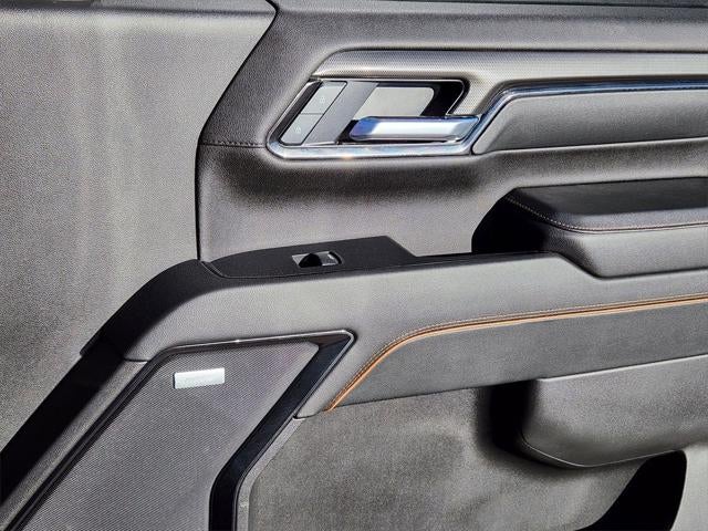 2025 GMC Sierra 3500HD 4WD Crew Cab Standard Bed AT4