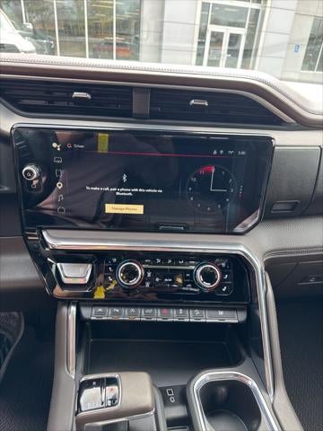 2024 GMC Sierra 1500 4WD Crew Cab Short Box Denali