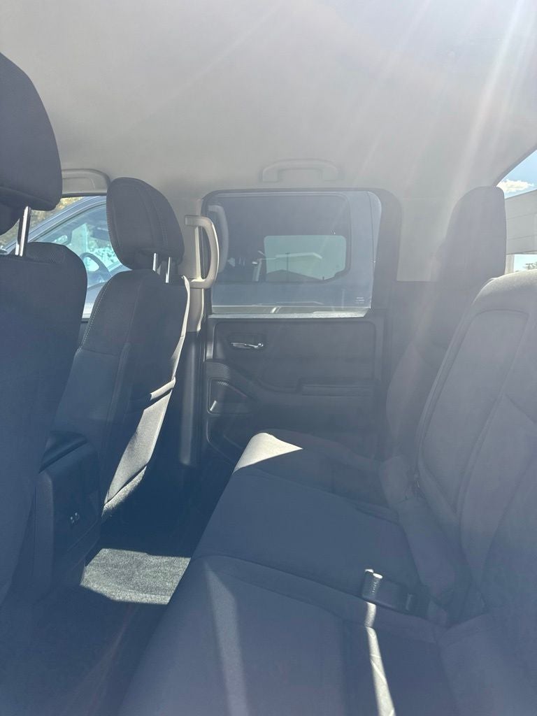 2025 Nissan Frontier SV