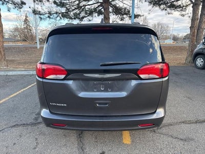 2021 Chrysler Voyager LXI
