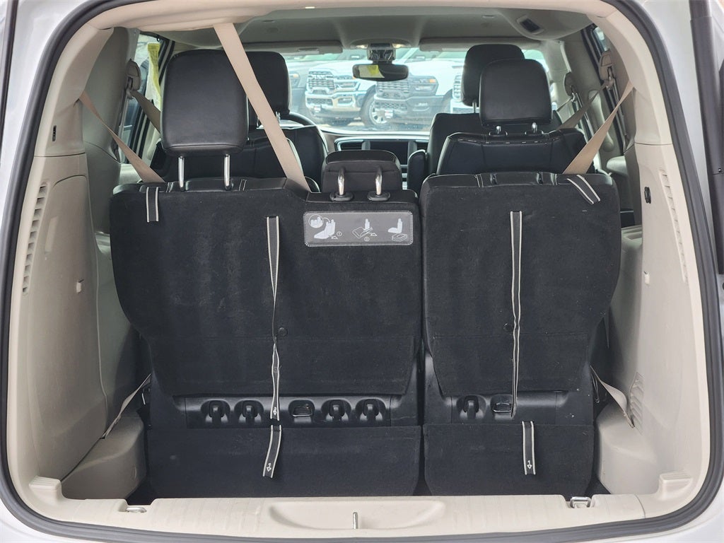 2020 Chrysler Voyager LXI