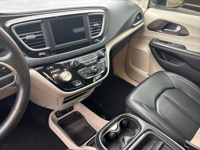 2020 Chrysler Voyager LXI