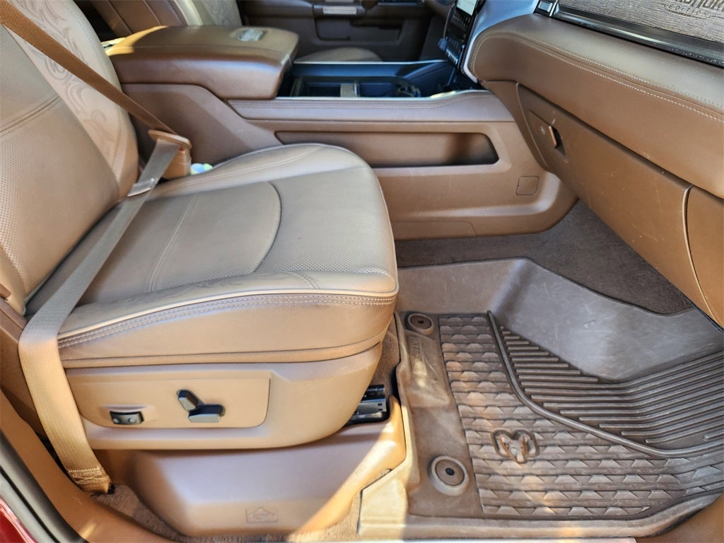 2022 RAM 3500 Limited Longhorn Crew Cab 4x4 8' Box