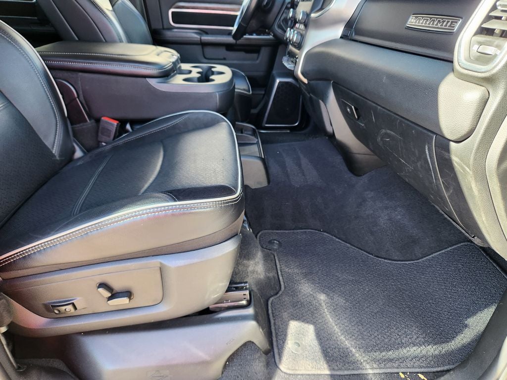 2021 RAM 2500 Laramie Crew Cab 4x4 6'4' Box