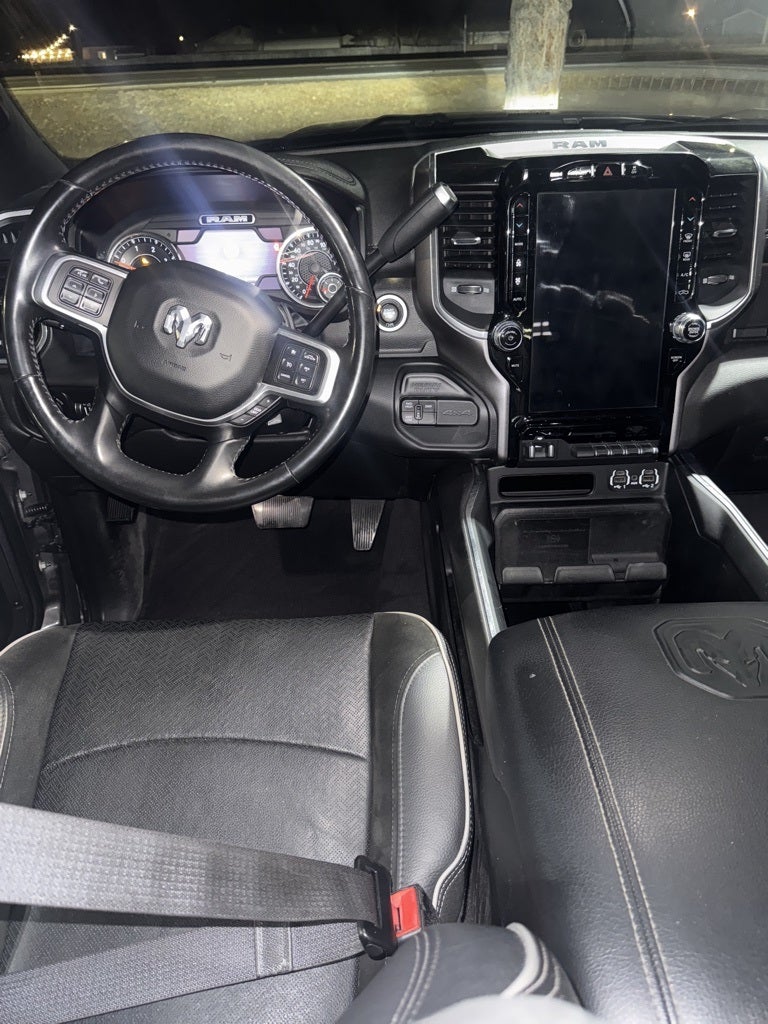 2020 RAM 2500 Laramie Crew Cab 4X4 6'4' Box