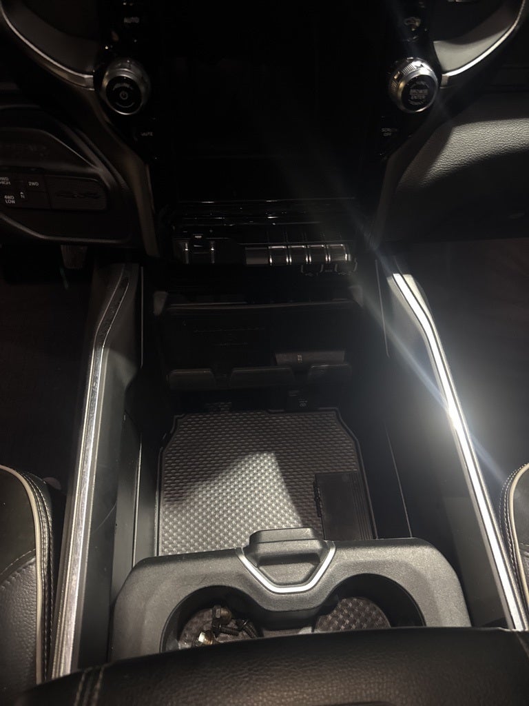 2020 RAM 2500 Laramie Crew Cab 4X4 6'4' Box