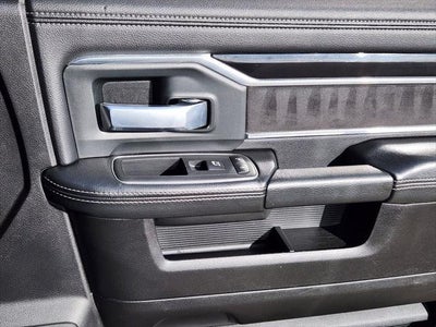 2020 RAM 2500 Laramie Crew Cab 4X4 6'4' Box