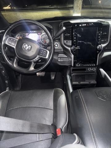 2020 RAM 2500 Laramie Crew Cab 4X4 6'4' Box