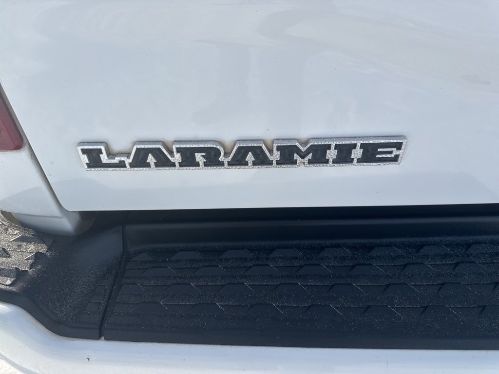 2022 RAM 2500 Laramie Crew Cab 4x4 6'4' Box