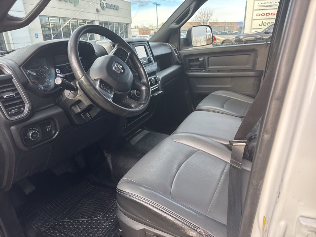2022 RAM 2500 Tradesman Crew Cab 4x4 8' Box