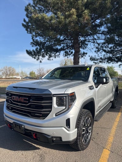 2022 GMC Sierra 1500 4WD Crew Cab Short Box AT4
