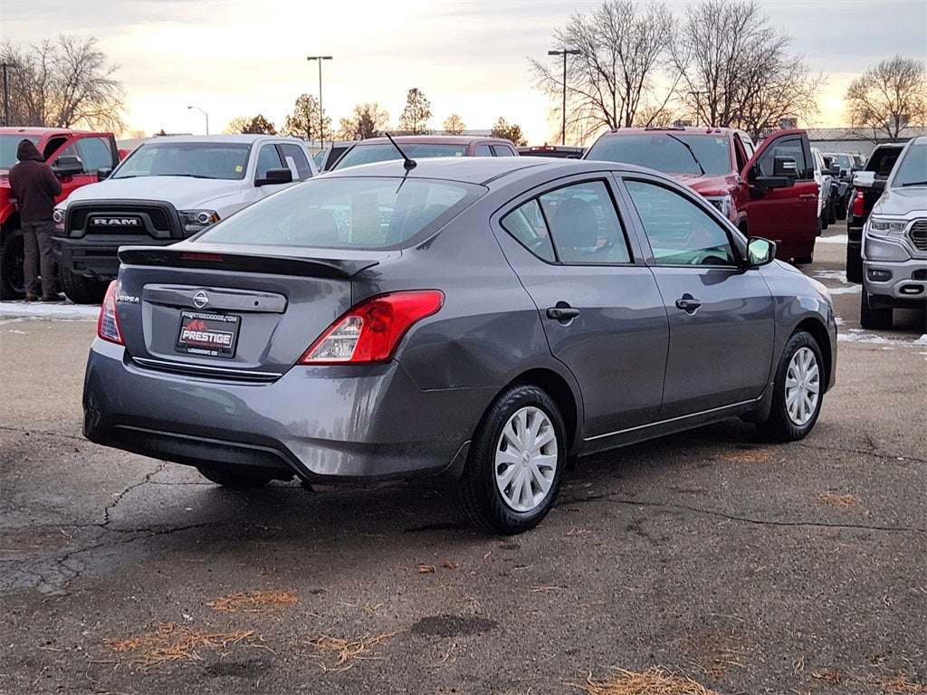 2019 Nissan Versa 1.6 S+
