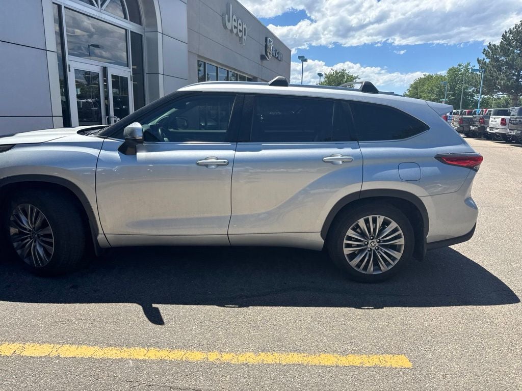 2021 Toyota Highlander Platinum