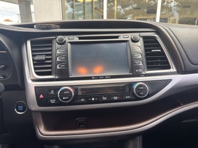 2016 Toyota Highlander XLE V6