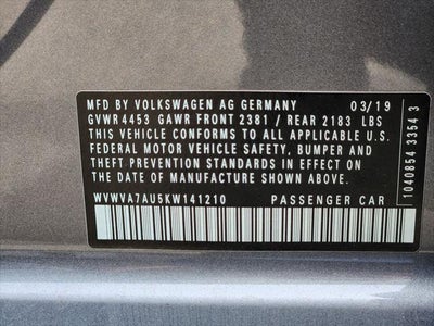 2019 Volkswagen Golf R 2.0T w/DCC & Navigation