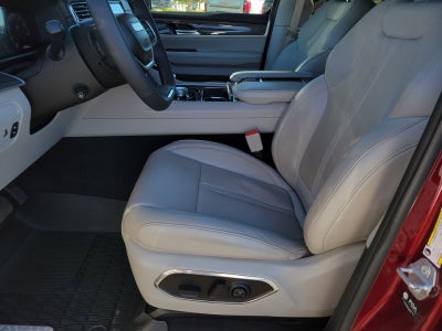 2022 Jeep WAGONEER Base