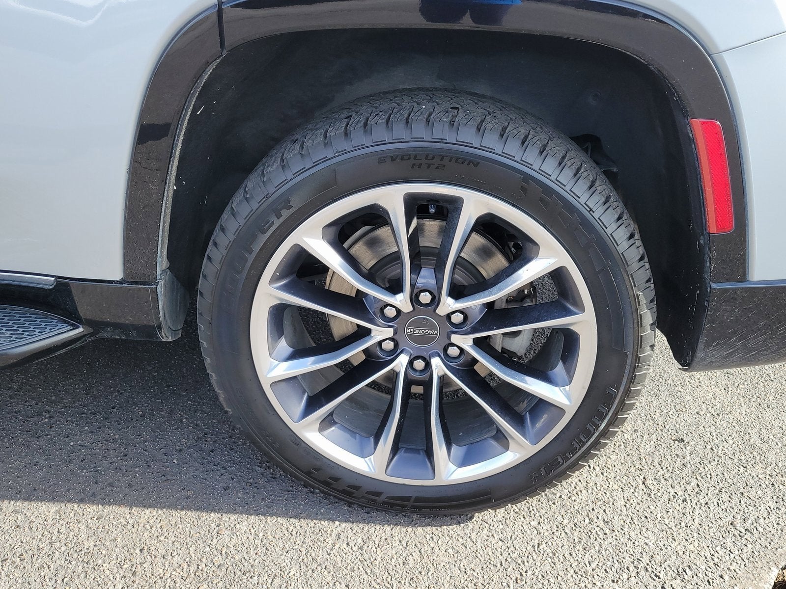 2022 Jeep Wagoneer Series II