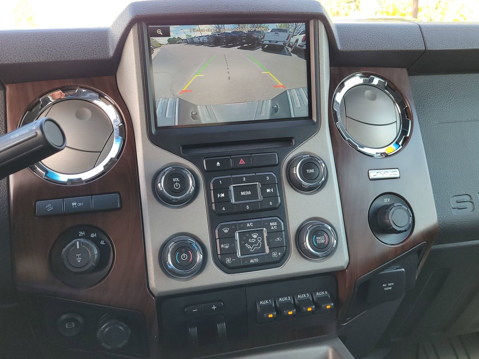 2016 Ford Super Duty F-250 SRW Lariat