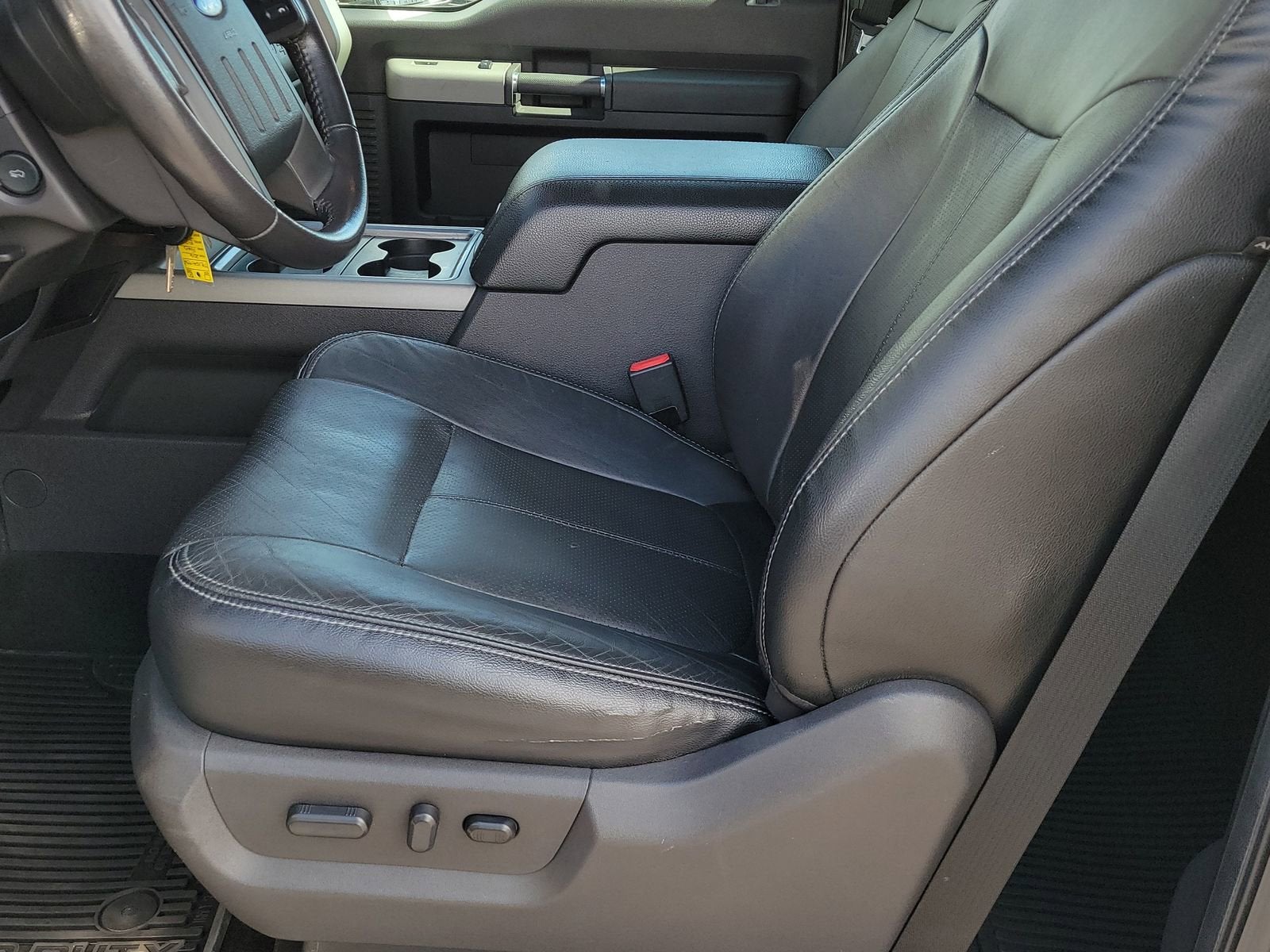 2016 Ford Super Duty F-250 SRW Lariat