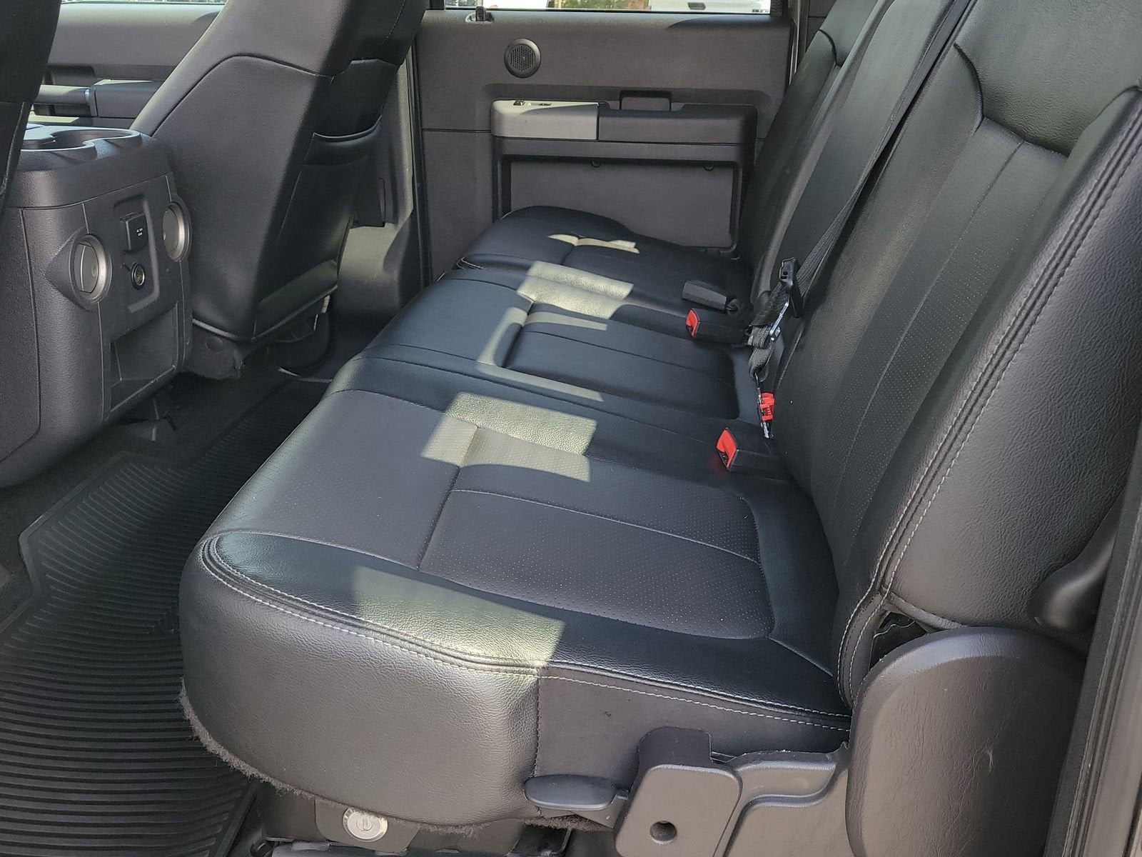 2016 Ford Super Duty F-250 SRW Lariat
