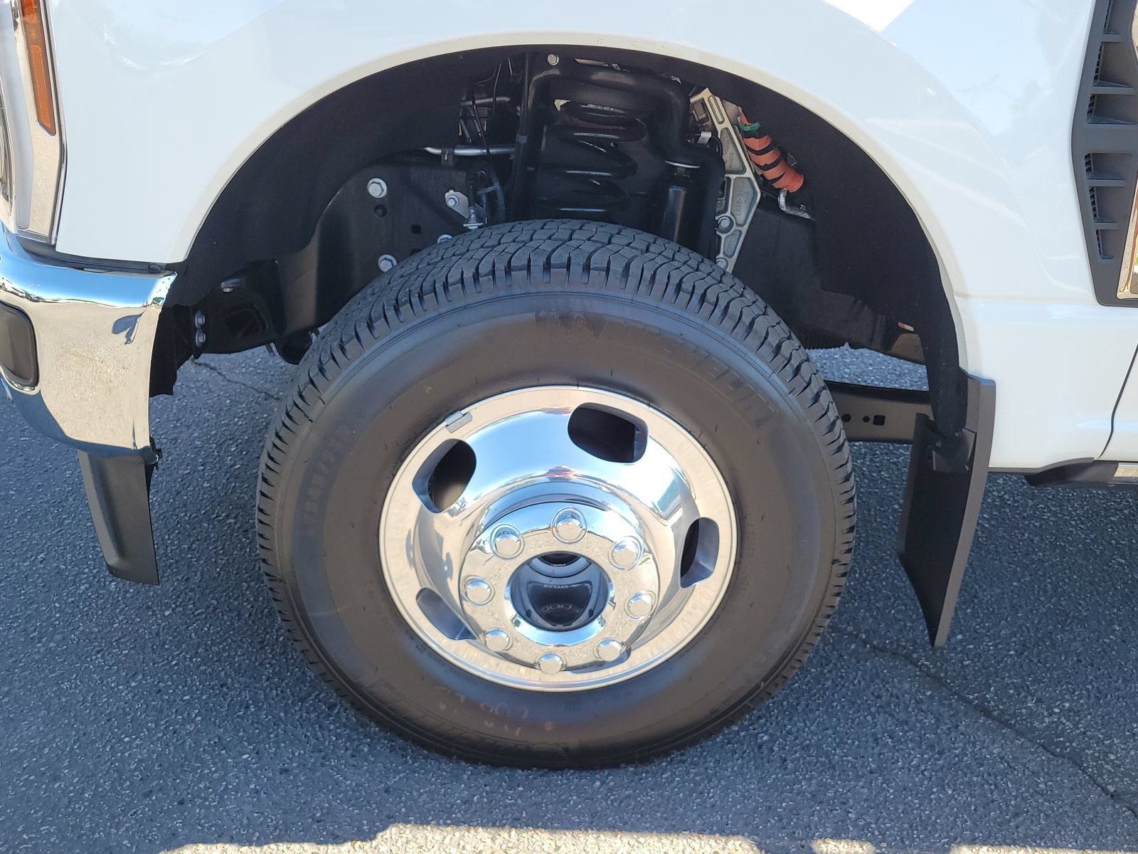 2025 Ford F-350 LARIAT