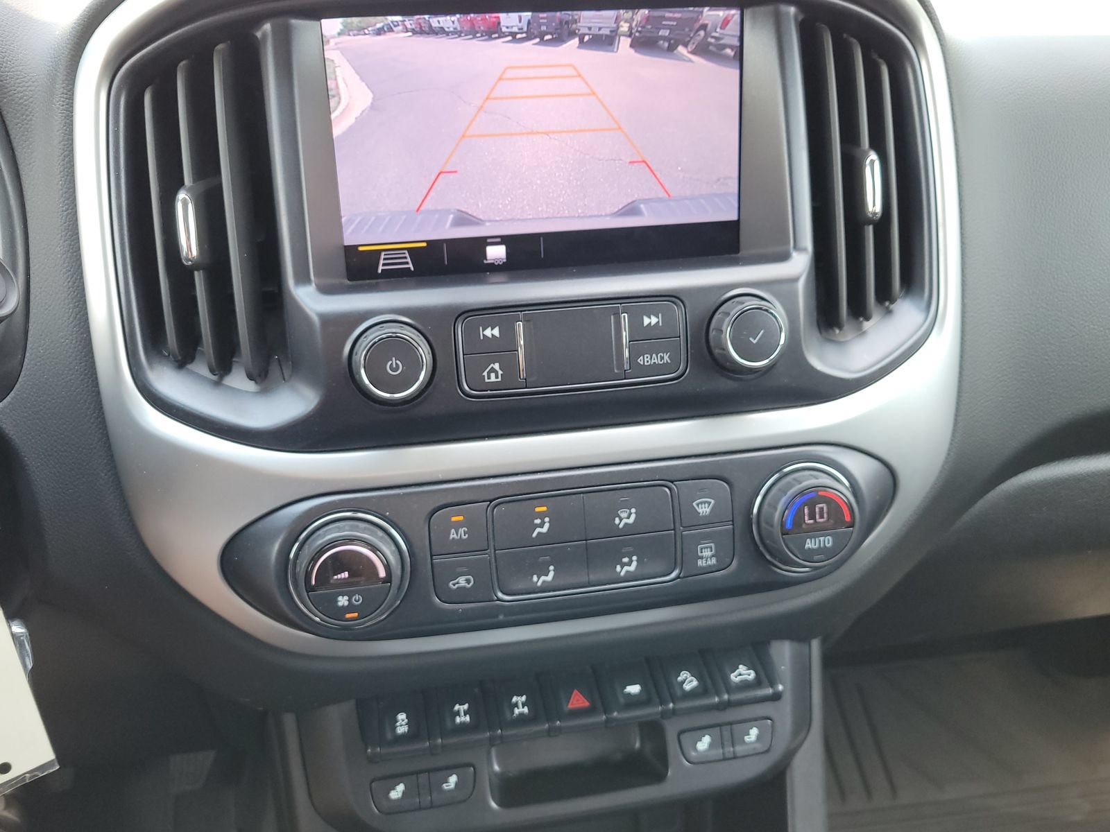 2020 Chevrolet Colorado ZR2 - Photo 17