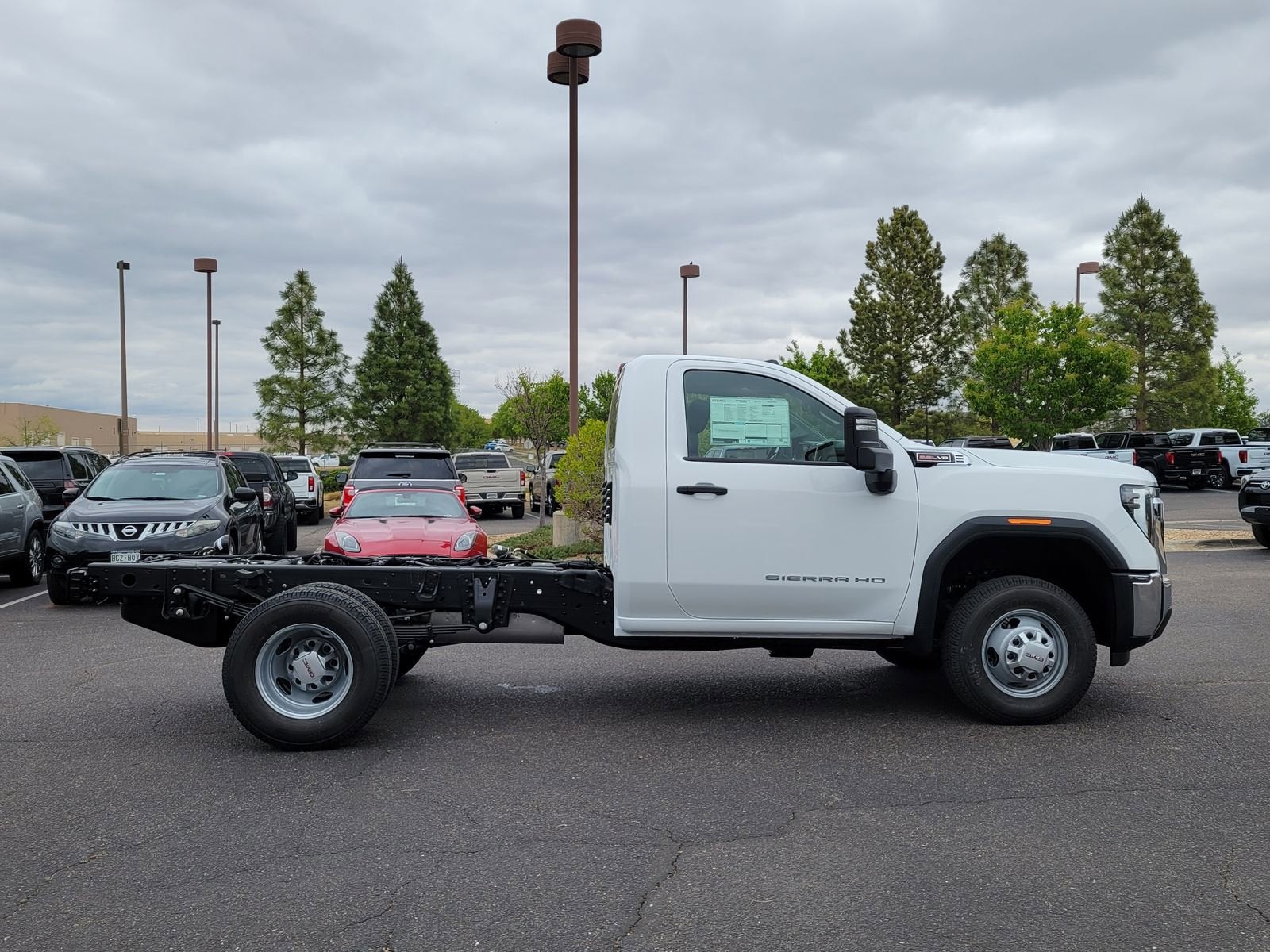 2026 GMC Sierra 3500 HD Chassis Cab Pro